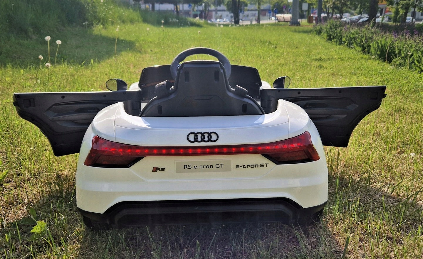 Car Battery Operated Children's Car Electric AUDI E-TRON RS GT 4X4 Brand Audi