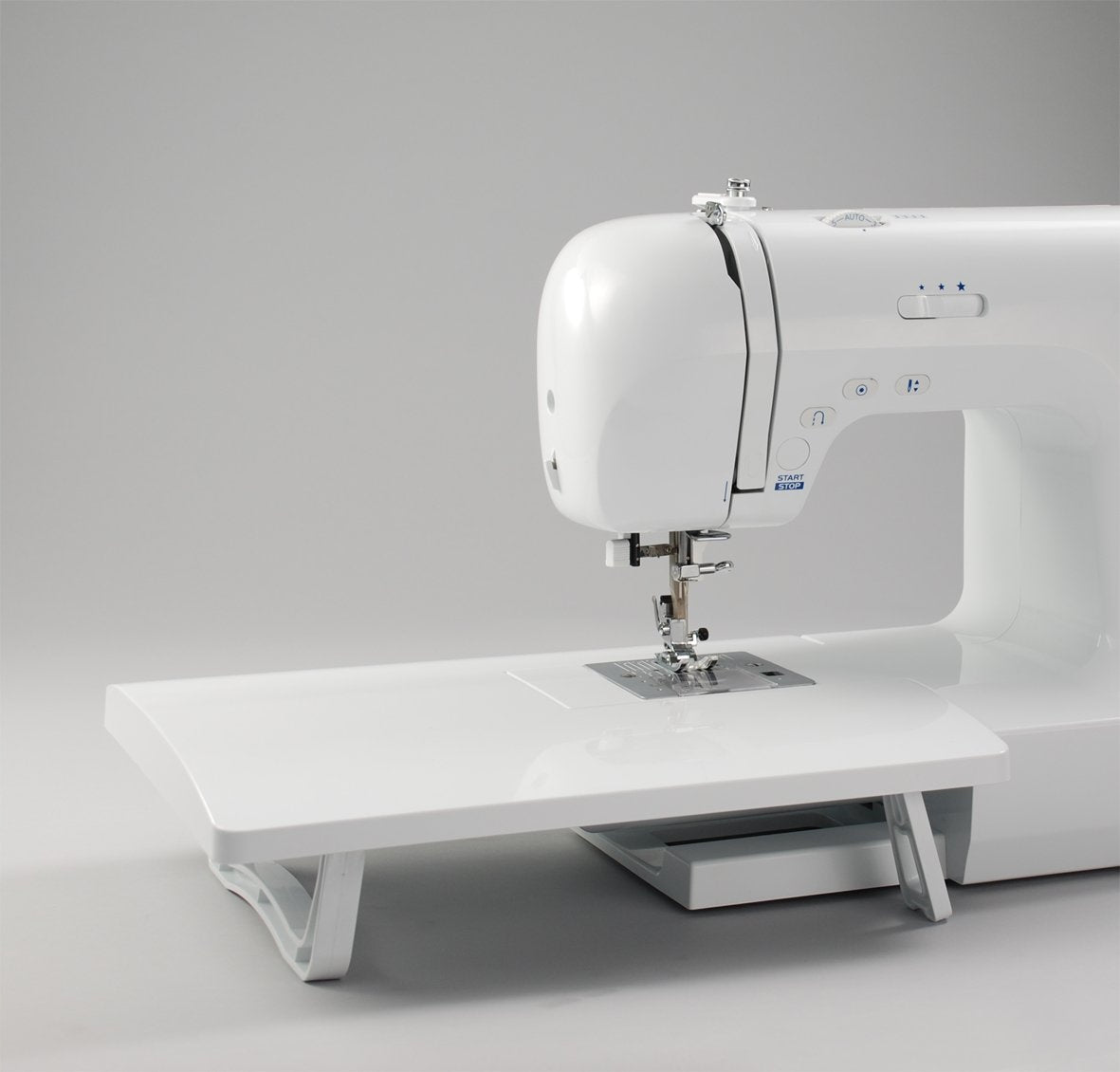 Carina Professional Sewing Machine White 42x20x30cm 206 stitches Brand Carina