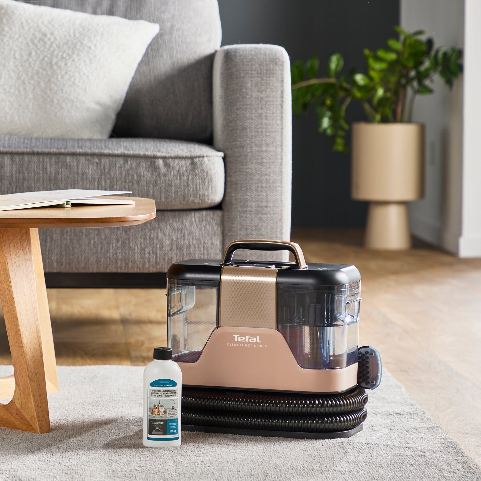 Carpet Upholstery Washing Vacuum Cleaner Tefal Clean It Hot&Cold IZ7021 1150W Power 1150 W