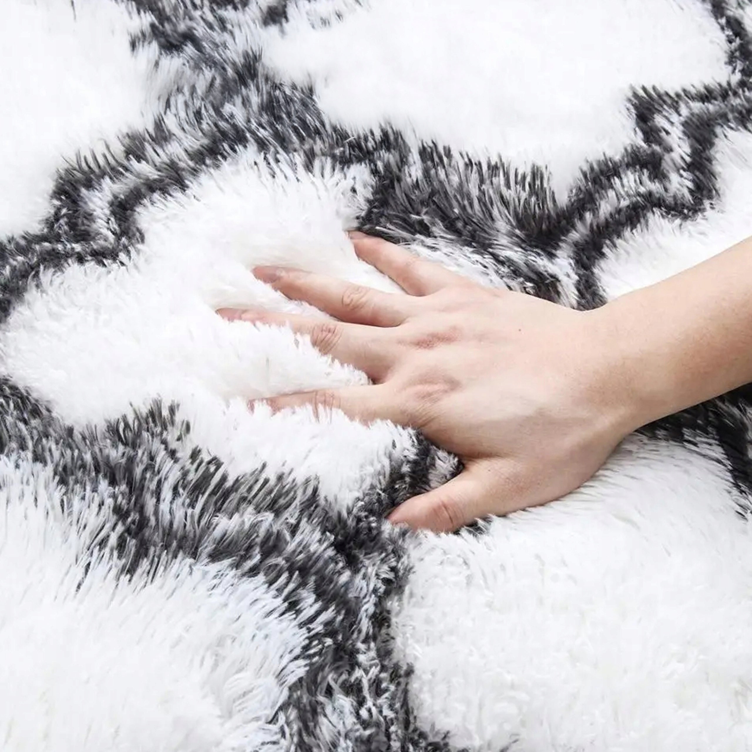 Carpet for living room shaggy DECOR non-slip soft fluffy fashionable 100x150 Brand Strado