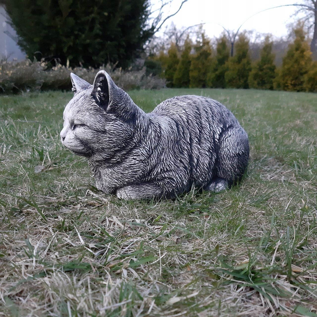 Cat Concrete Kitten Garden Figures Kittens for Garden Cat Tombstone Figurines Manufacturer code Z-045