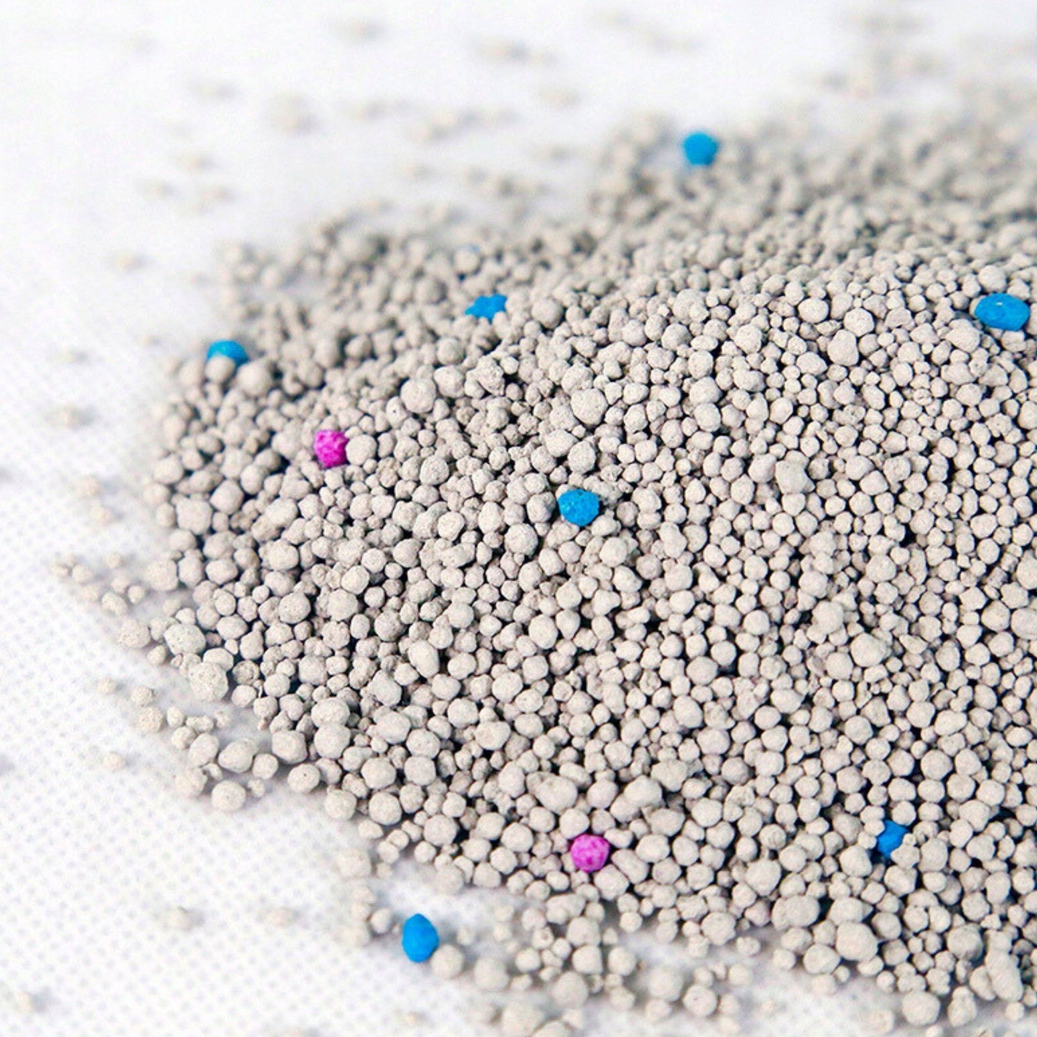 Cat Litter Bentonite 5 l Clumping Dust-Free Antibacterial Volume 5 l