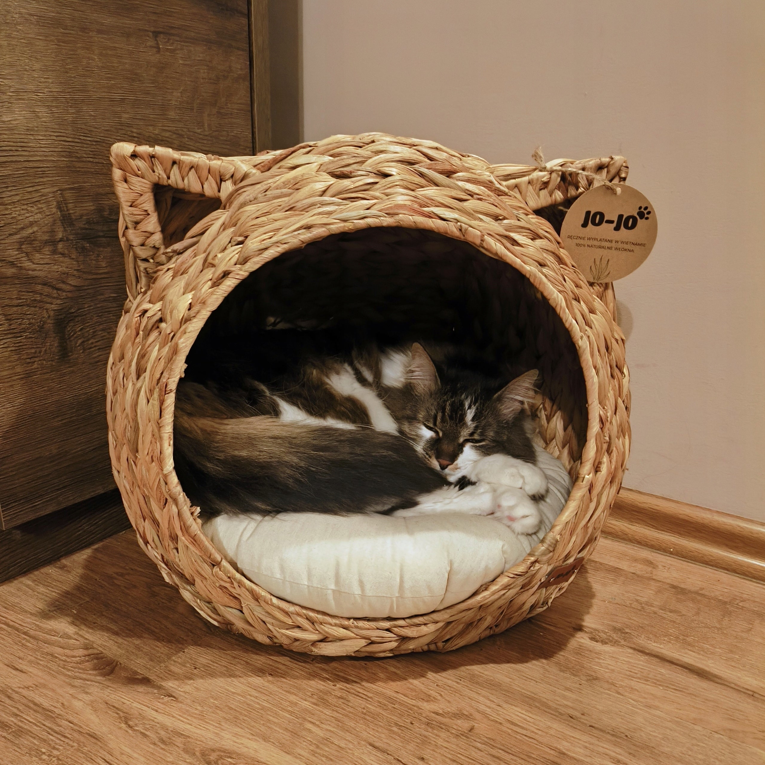 Cat bed basket braided 43x39x40 cm water hyacinth with bedding Manufacturer code SoolidoHome-LEG-001