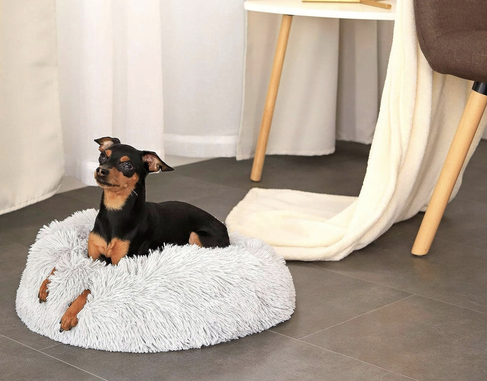 Cat dog bed L hairy soft non-slip pillow 60 cm Product width 60 cm
