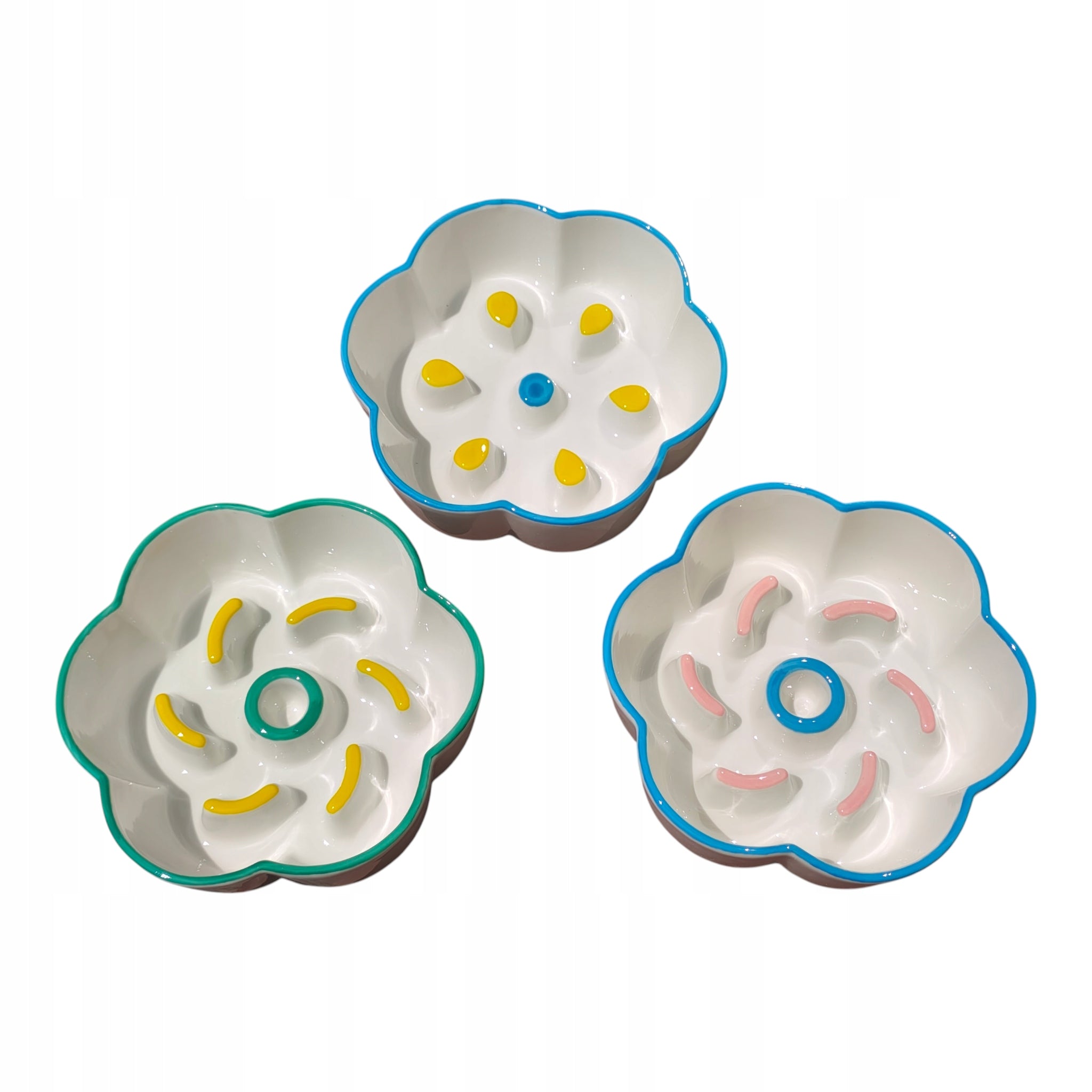 Ceramic bowl with projections slowing down food for CAT DOG 14,5 cm Capacity 0.4 l