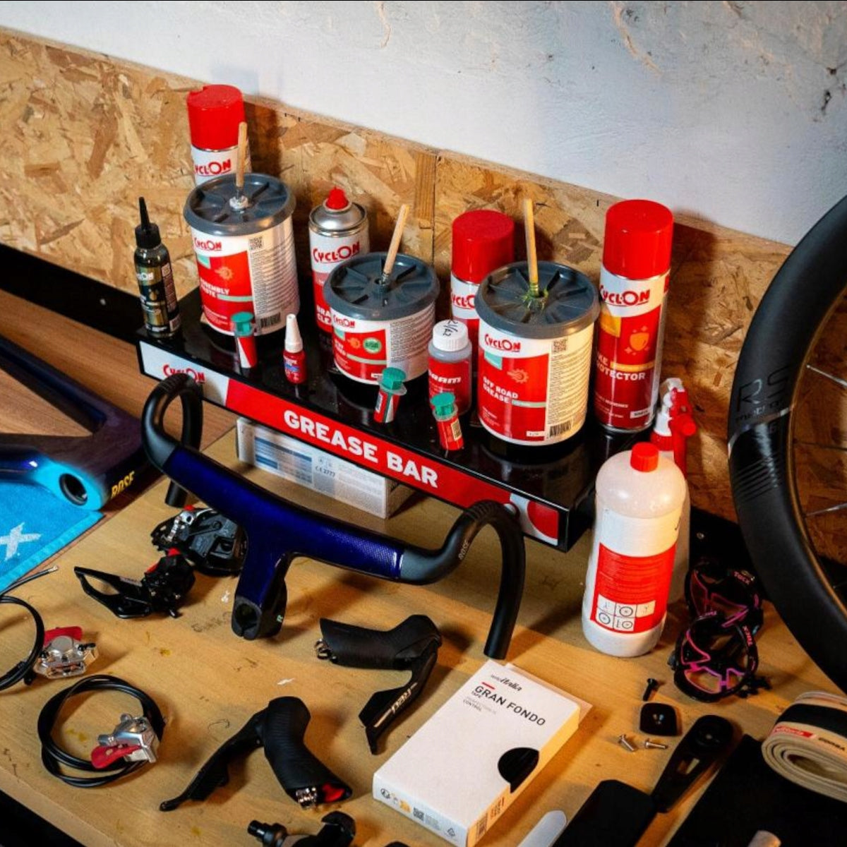 Chain wax bicycle grease clean drive does not dirty quiet operation CyclOn Manufacturer code 4-CWL20357KC