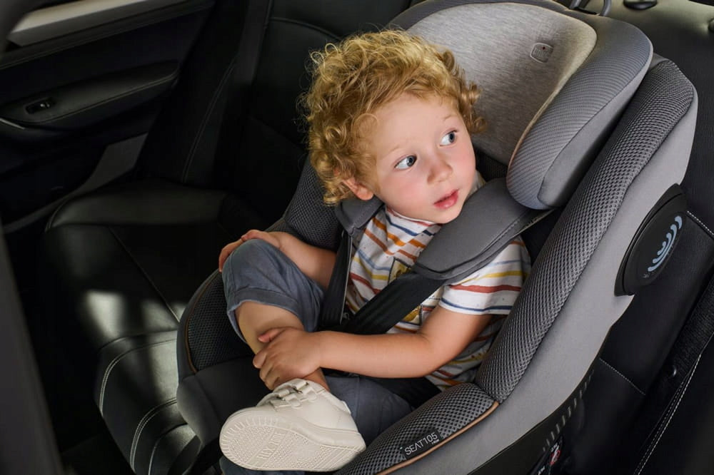 Chicco Seat105 i-Size - swivel child car seat 40-105cm, Brand Chicco