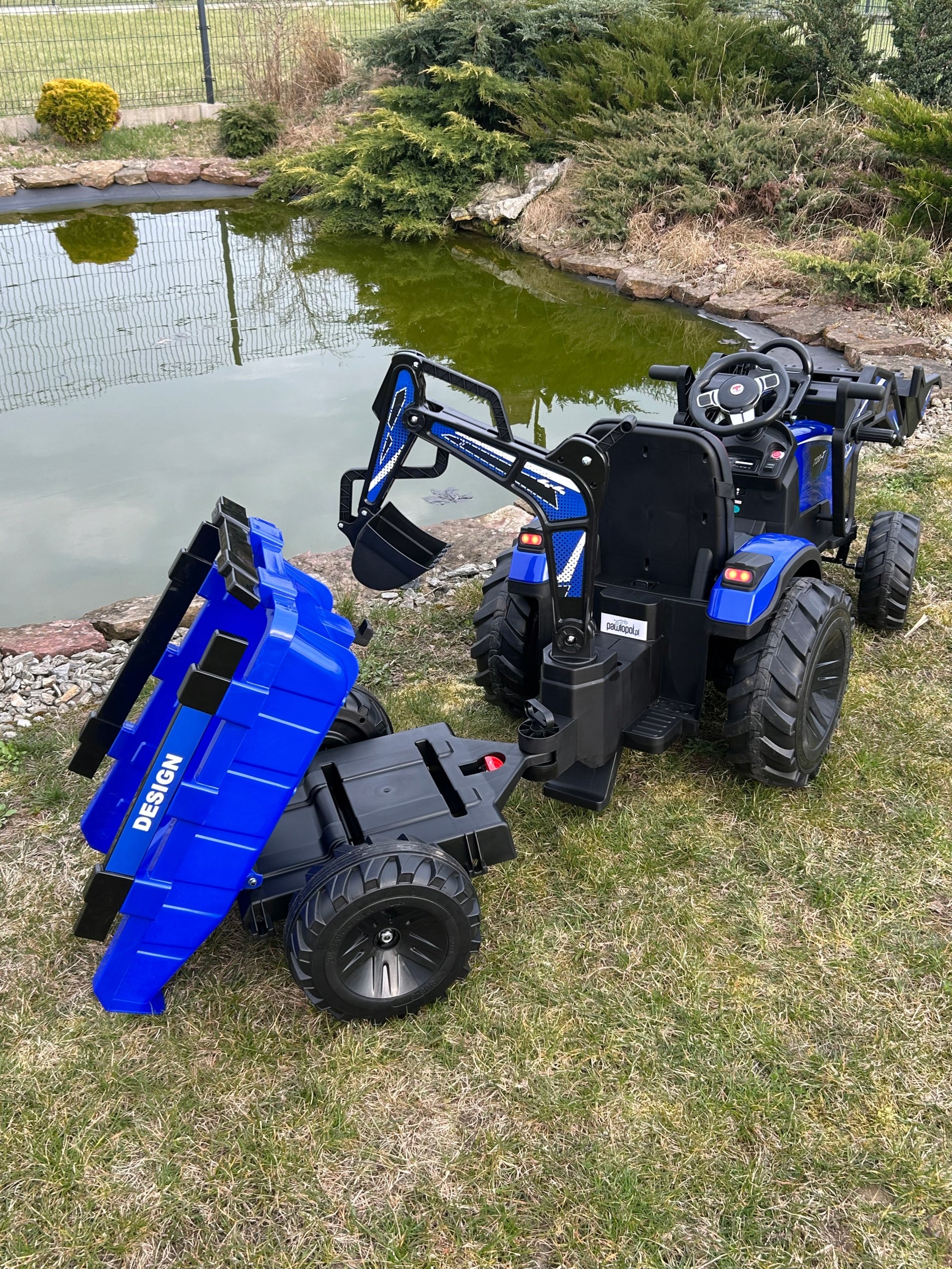 Children's Battery TRACTOR 2X200W 24V7Ah Trailer Bulldozer Excavator Manufacturer code PA.SX2068.NIE