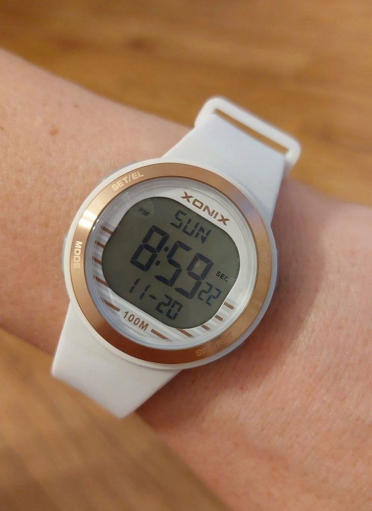 Children's Digital Watch with Backlight XONIX Batteries included yes