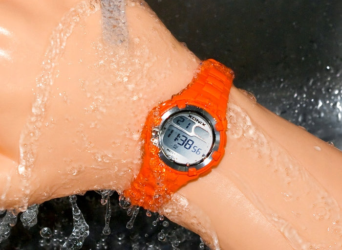 Children's Watch Small Sports XONIX WR100m Case material synthetic material