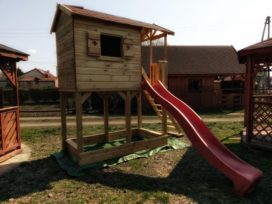 Children's cottage "KAROLEK" wooden square toys/ swing/slide Kind wooden