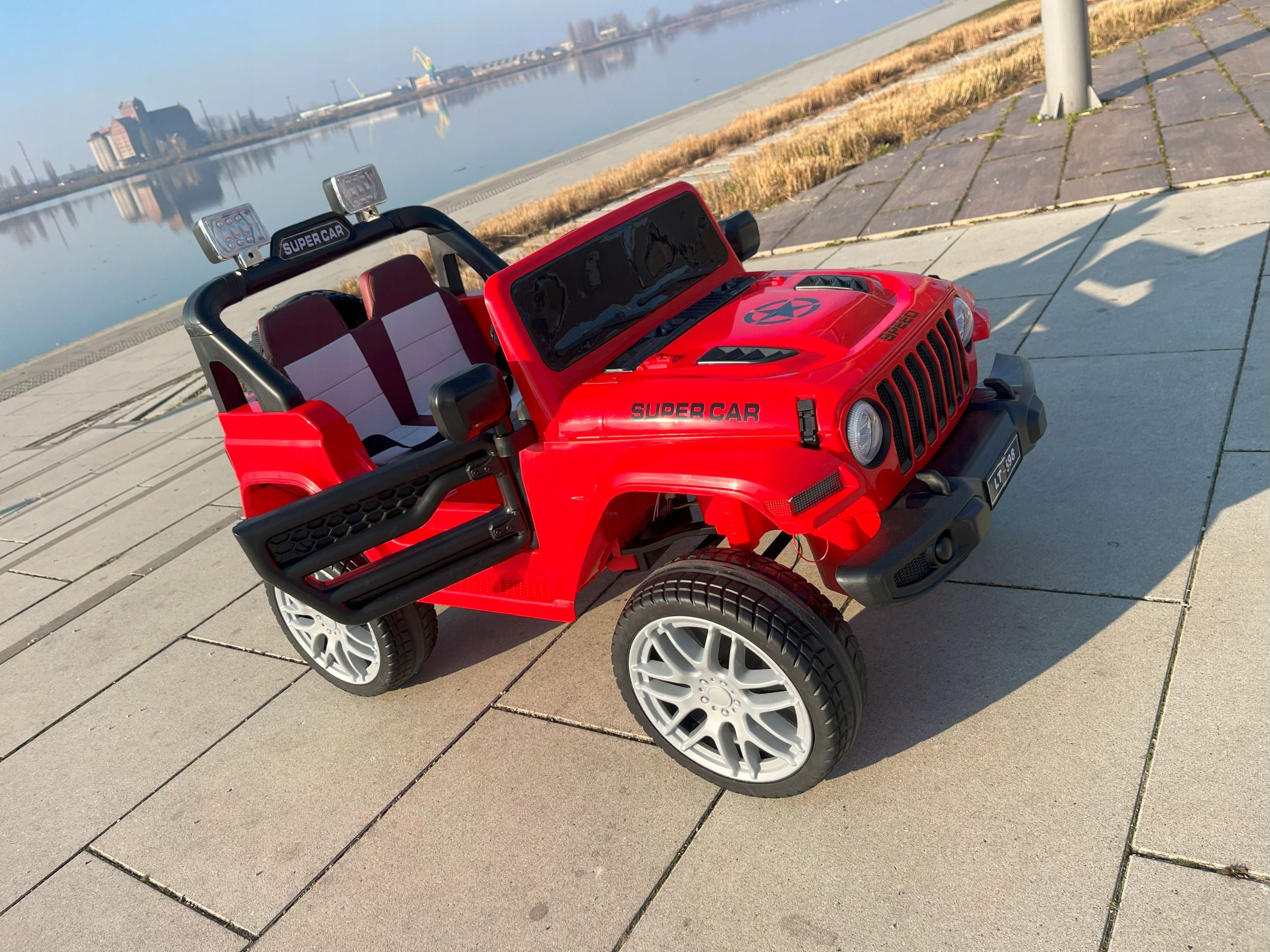 Children's electric vehicle JEEP SUPERCAR LT-598 4X4 12V 7Ah Kid's age 3＋ years