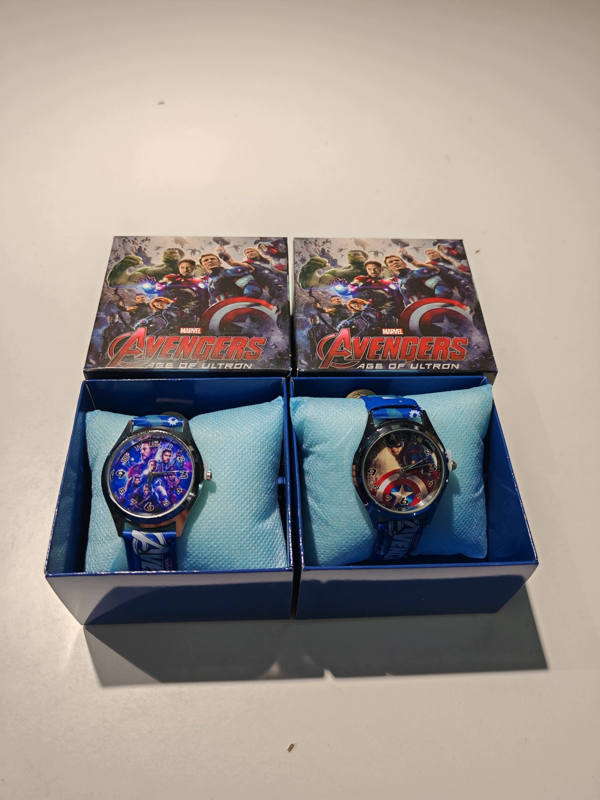 Children's watch AVENGERS gift for children in a box gift Packaging status original