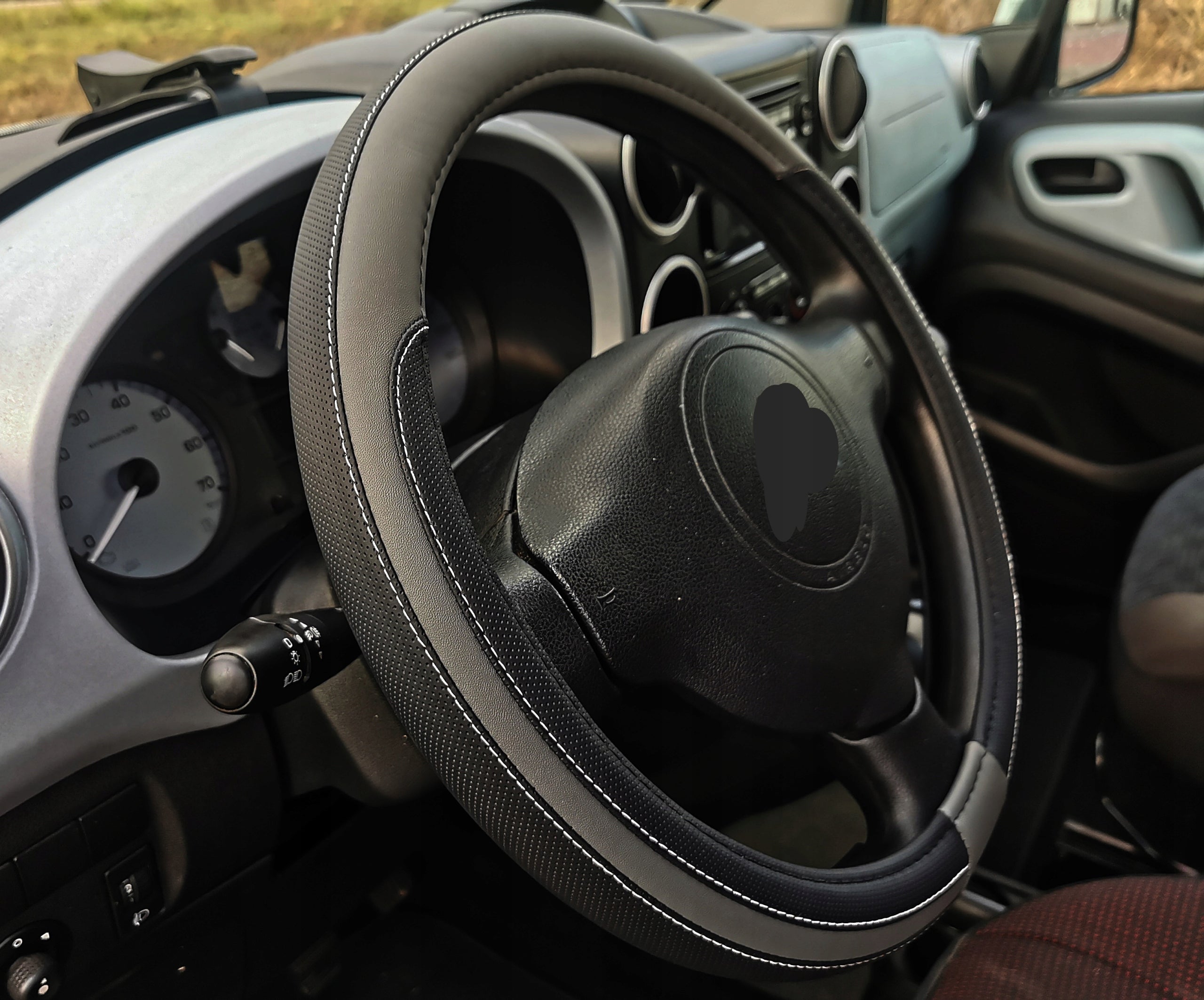 Citroen C1 C2 C3 C4 C5 Xsara Picasso steering wheel cover SZ CZ Manufacturer no brand