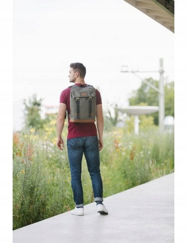 City Backpack Waterproof 15"Urban khaki Additional features zipper
