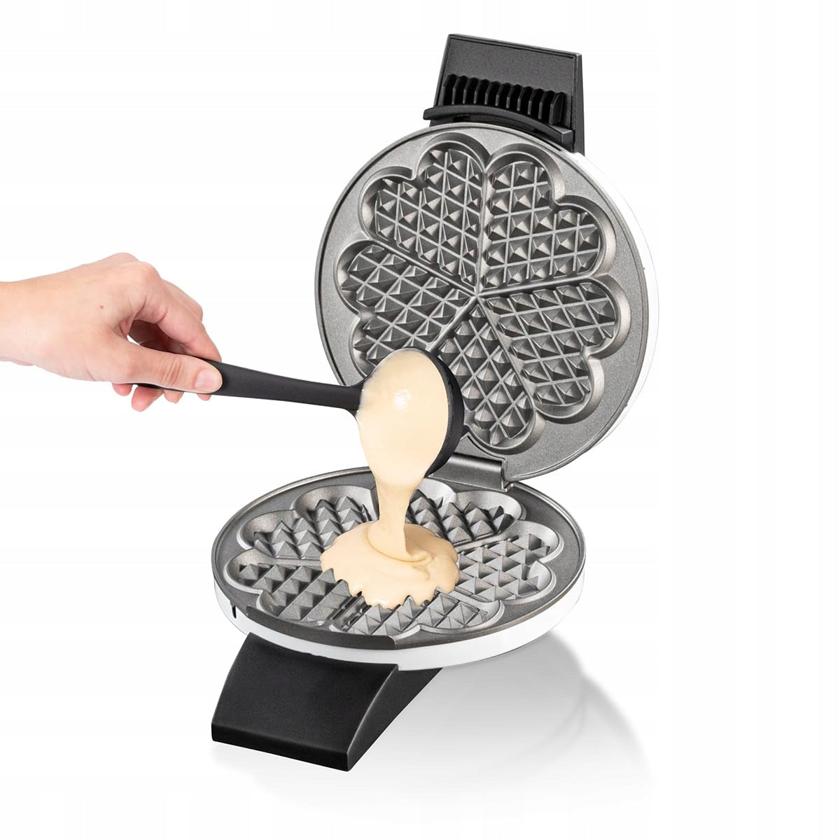 Cloer 1621 Waffle Iron 930W Metal White/Black Adjustable Power rating 930 W