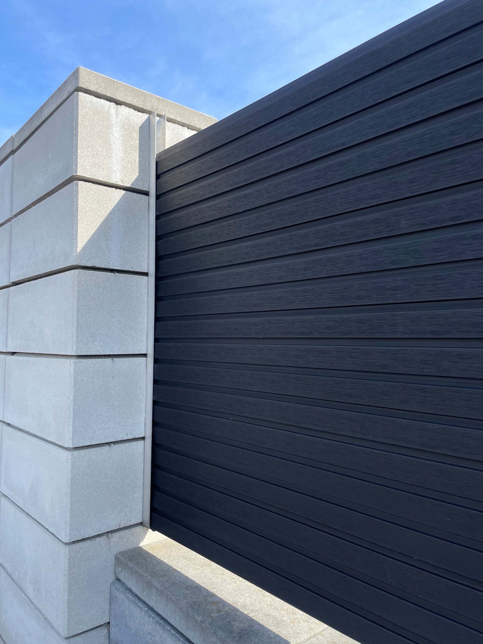 Composite Fence Lamels Length 2m Maximum element height 16 cm