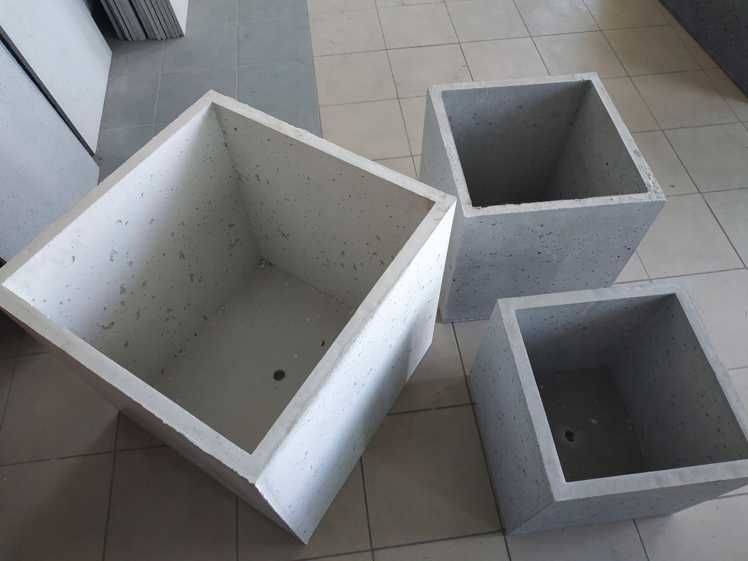 Concrete Pots Architectural Concrete 40x40x40 Manufacturer code 01