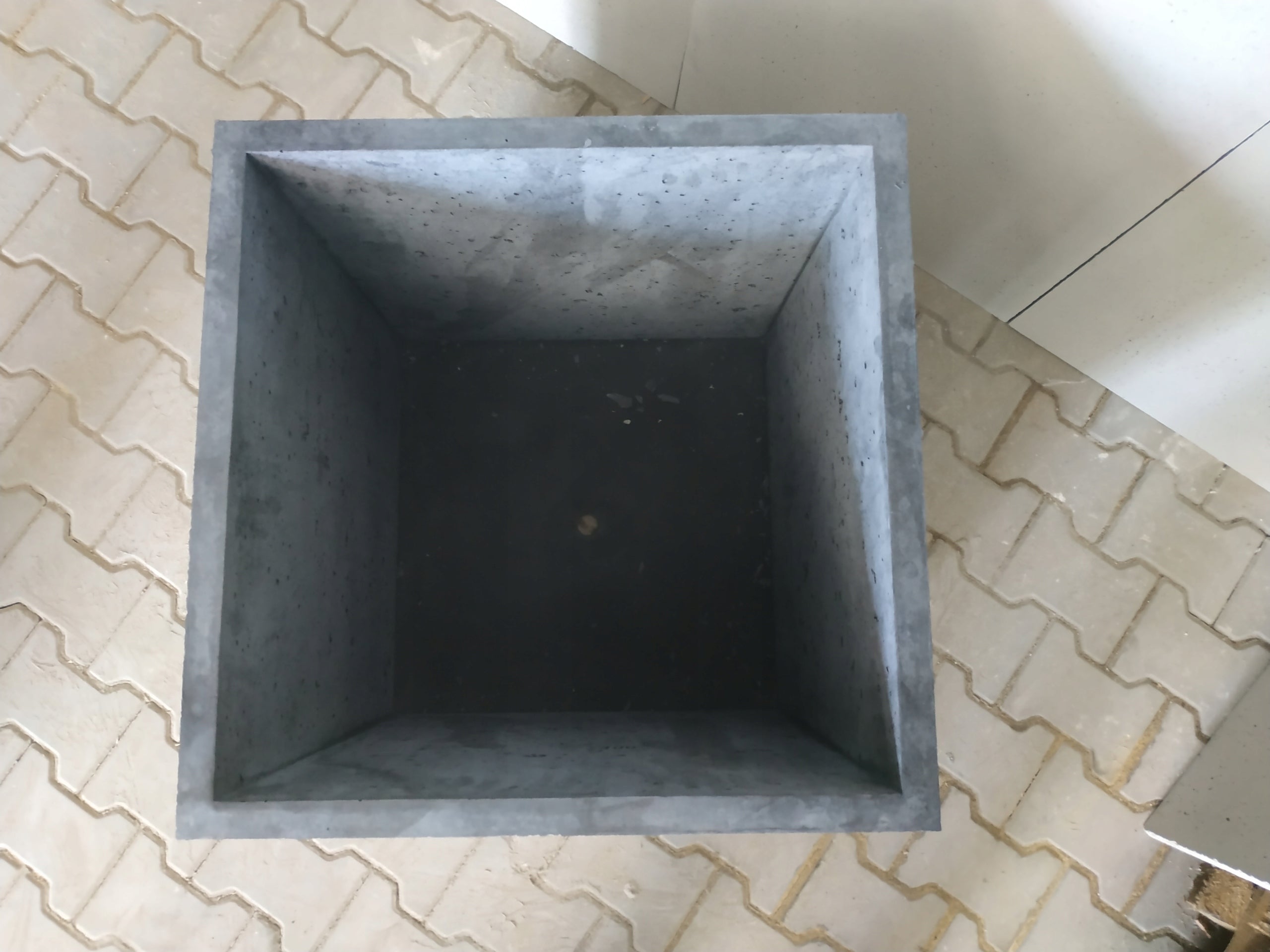 Concrete Pots Architectural Concrete 40x40x40 Product height 40 cm