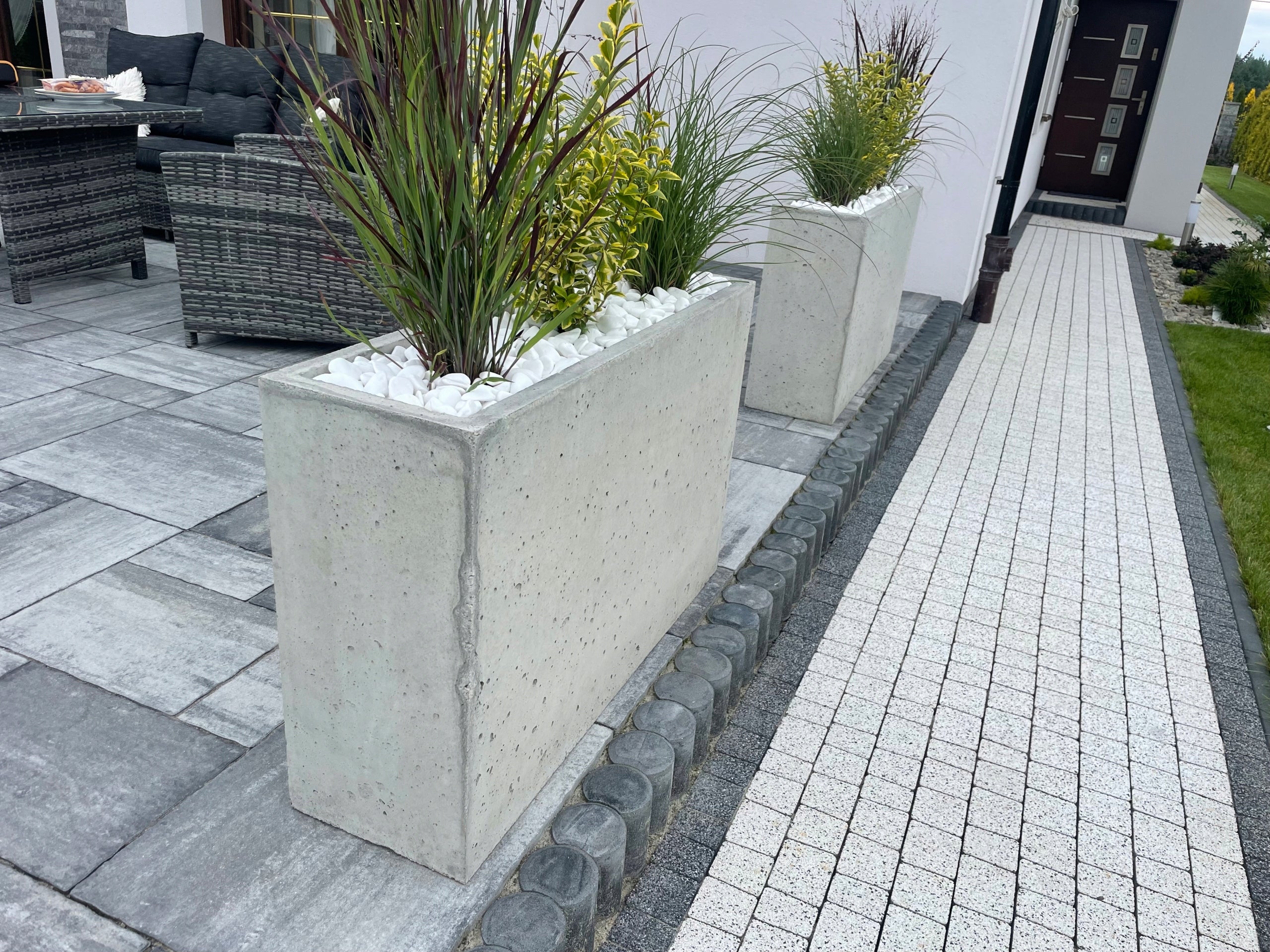 Concrete planter architectural concrete 100x30x65 graphite Color gray
