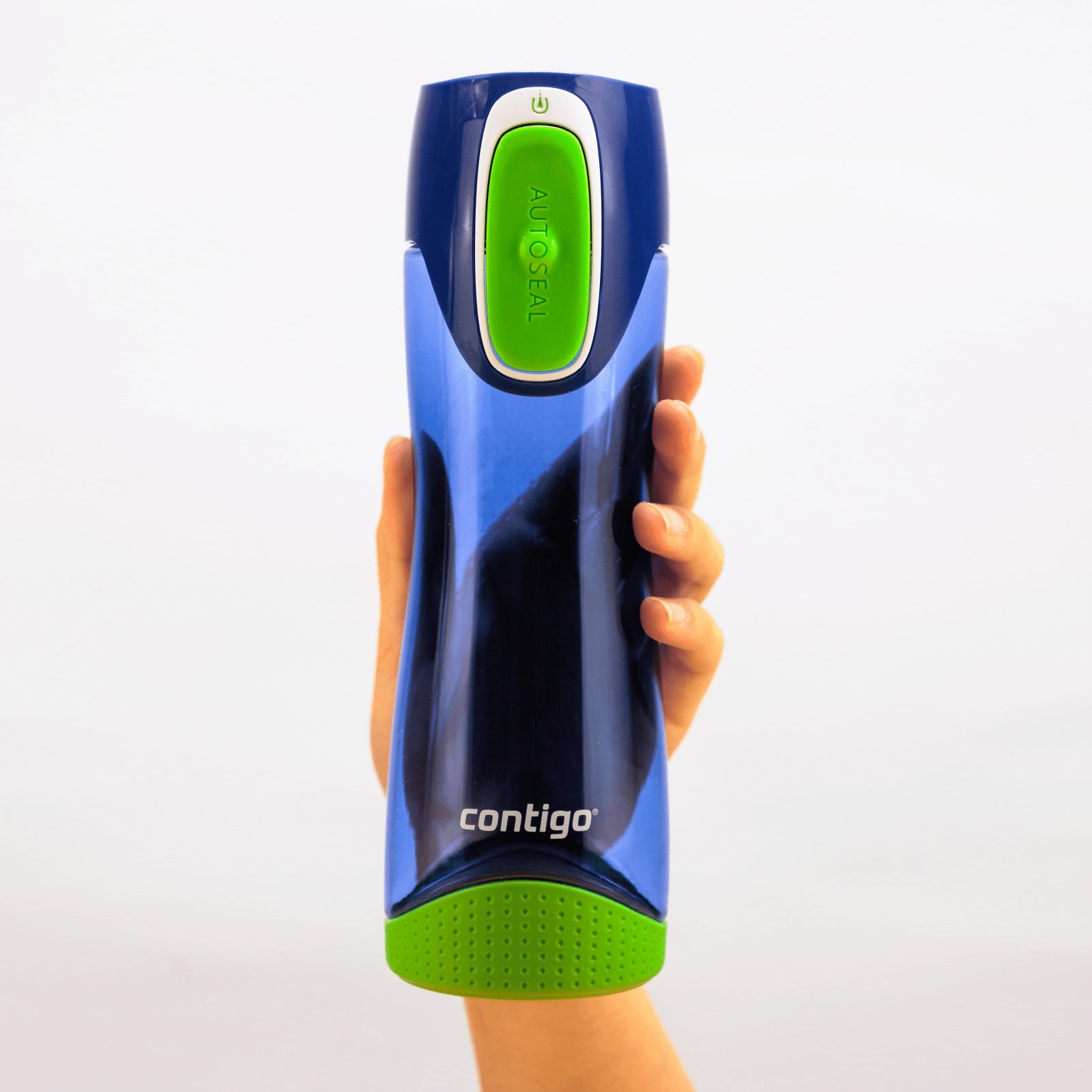 Contigo Bottle with mouthpiece Swish blue 500 ml Additional features dishwasher safe anti-slip coating ergonomic shape mouthpiece BPA-free