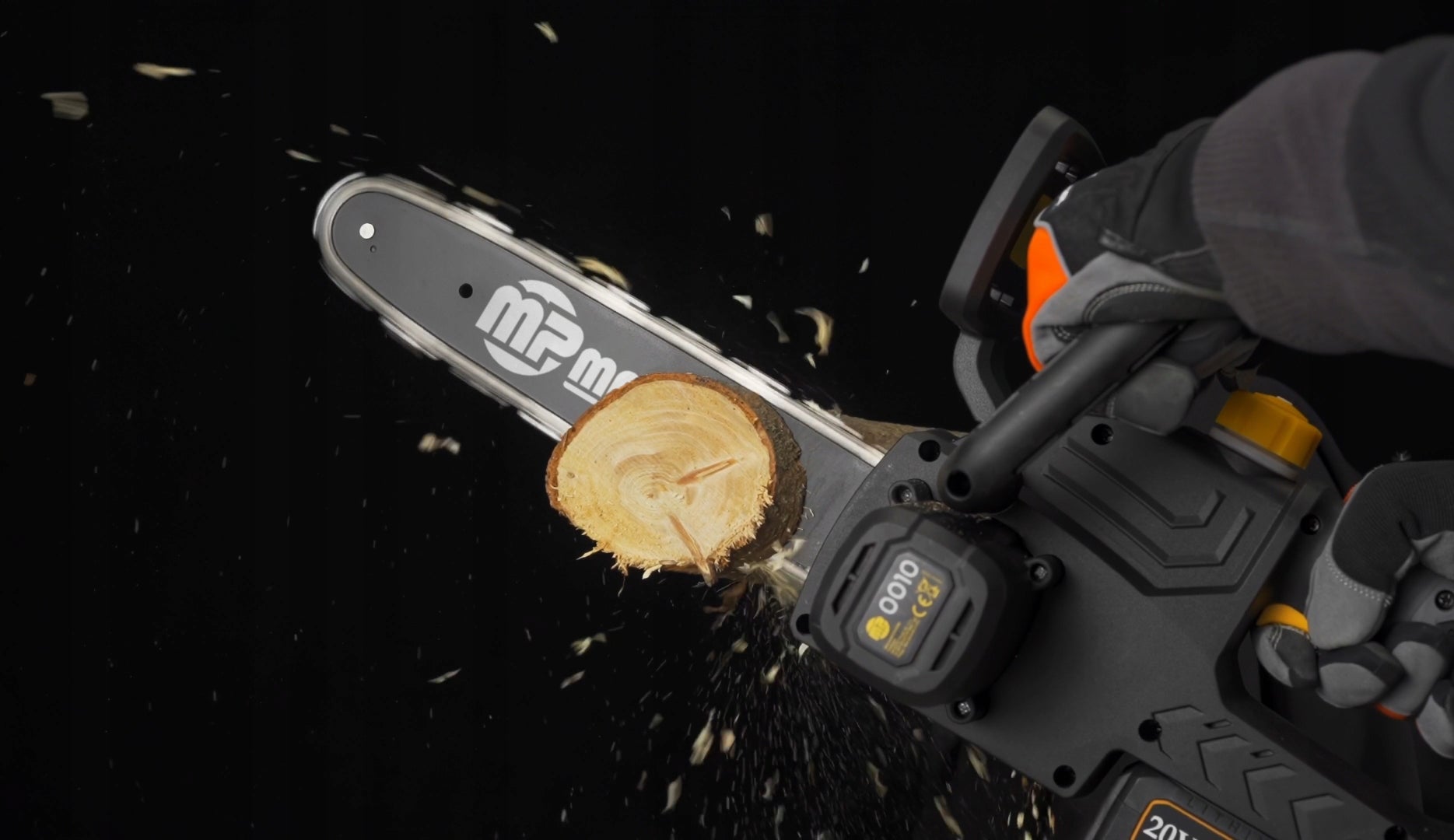 Cordless Chainsaw Electric 30CM 2x4Ah MP0010 + OIL Brand Majster Pro