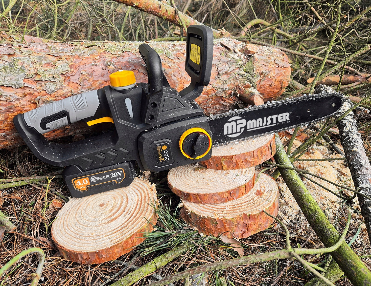 Cordless Chainsaw Electric 30CM 2x4Ah MP0010 + OIL Power supply rechargeable battery