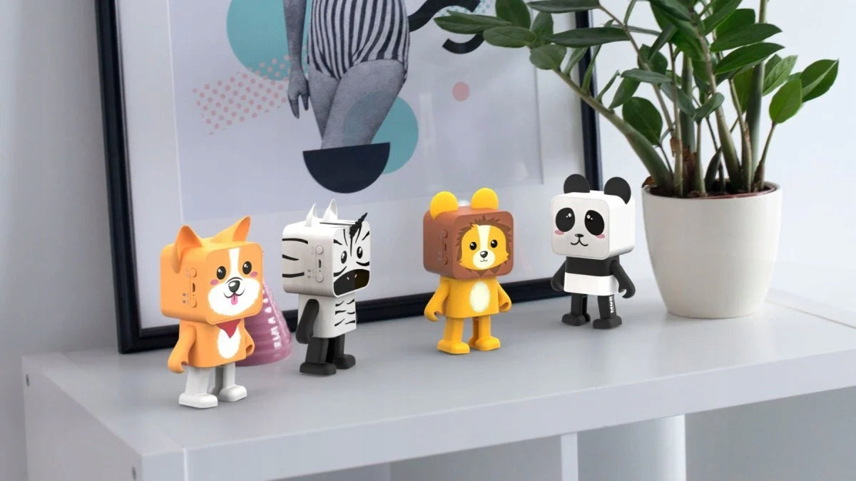 DANCING BLUETOOTH SPEAKER DANCING ANIMAL DOG CORGI MOBILITY ON BOARD Packaging status original