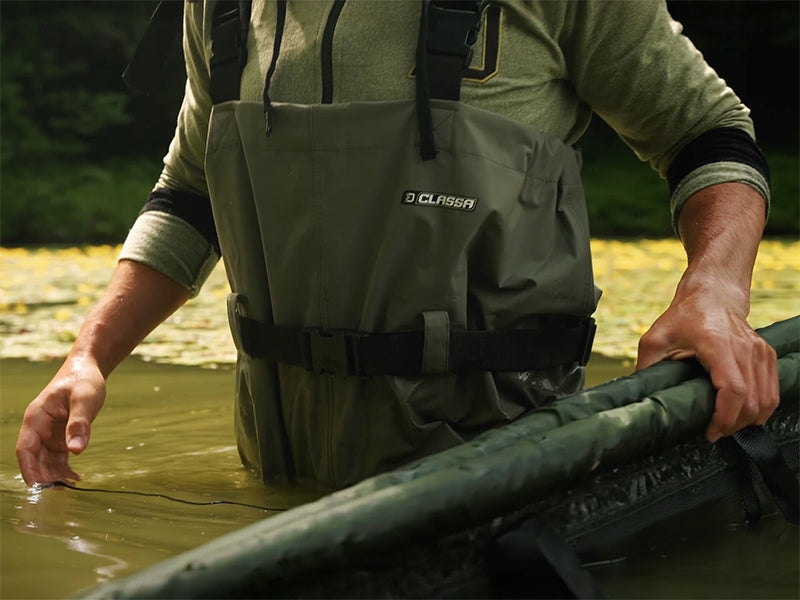 DELPHIN CLASSA WADERS SIZE 42 Kind high (up to chest)