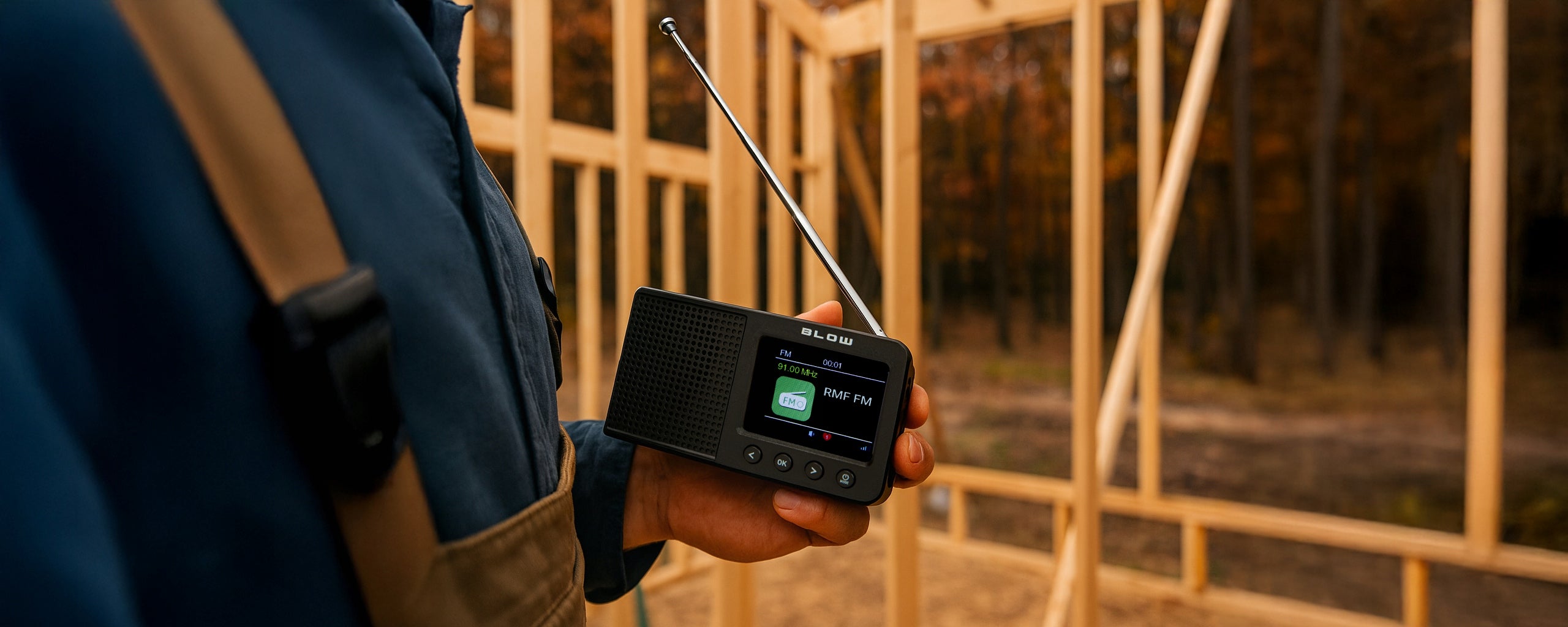 DIGITAL KITCHEN RADIO CONSTRUCTION PORTABLE LCD BLUETOOTH DAB+ FM AUX USB-C Manufacturer code 77-573#