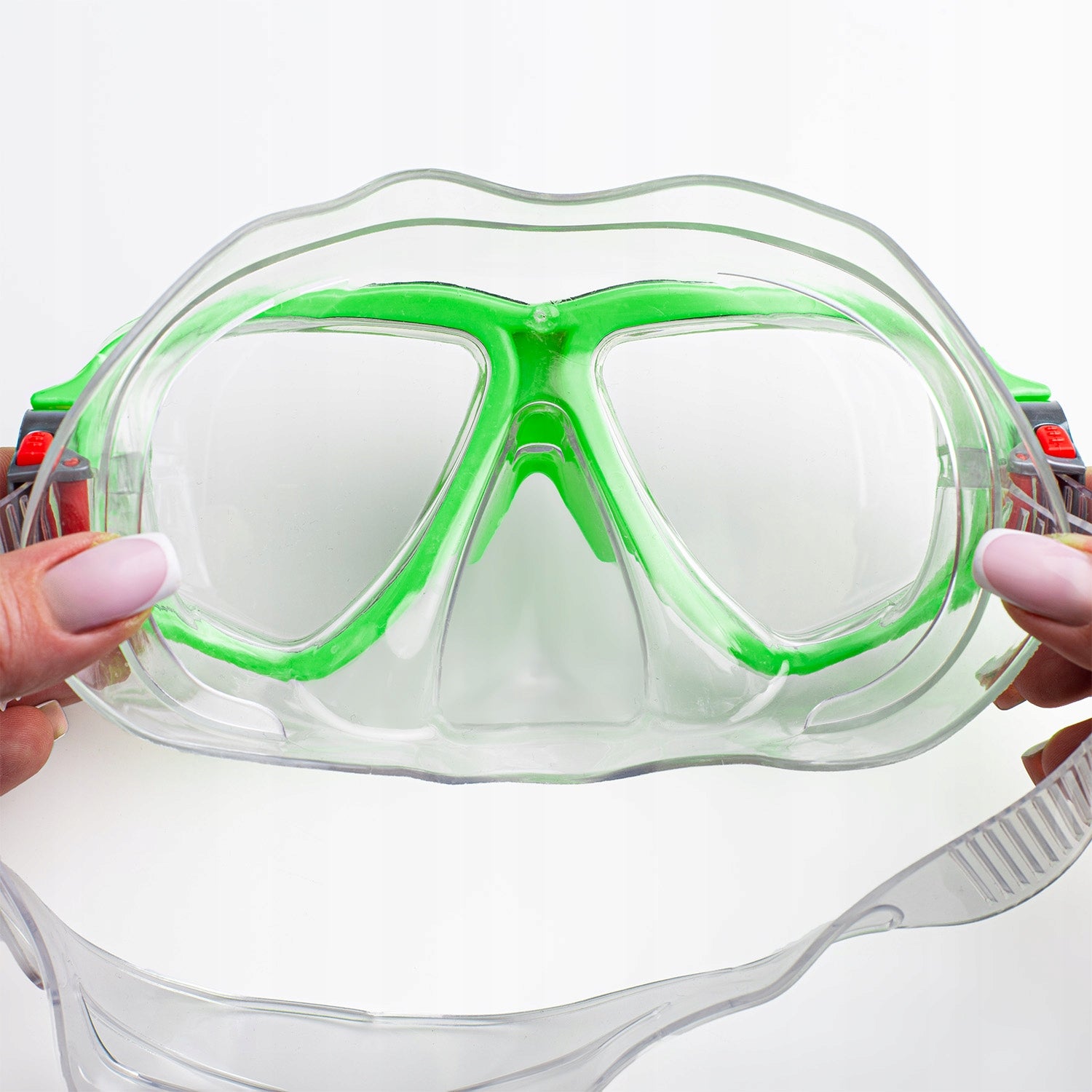 DIVING MASK SNORKELING GLASSES SWIMMING GOGGLES FOR CHILDREN Kind for children glasses