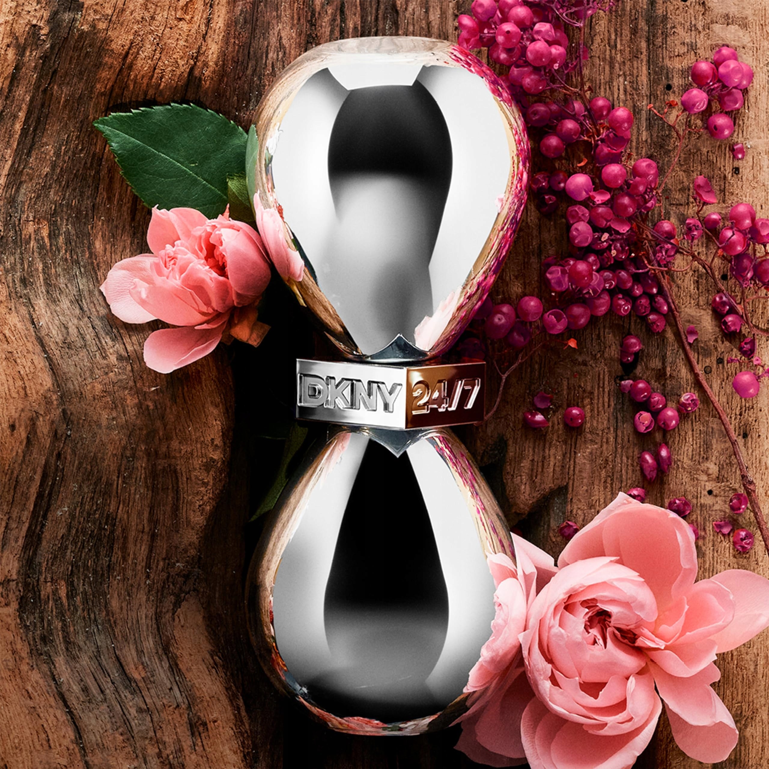 DKNY Donna Karan 24/7 parfumovaná voda 50 ml + parfumovaná voda 15 ml Manufacturer code 14052