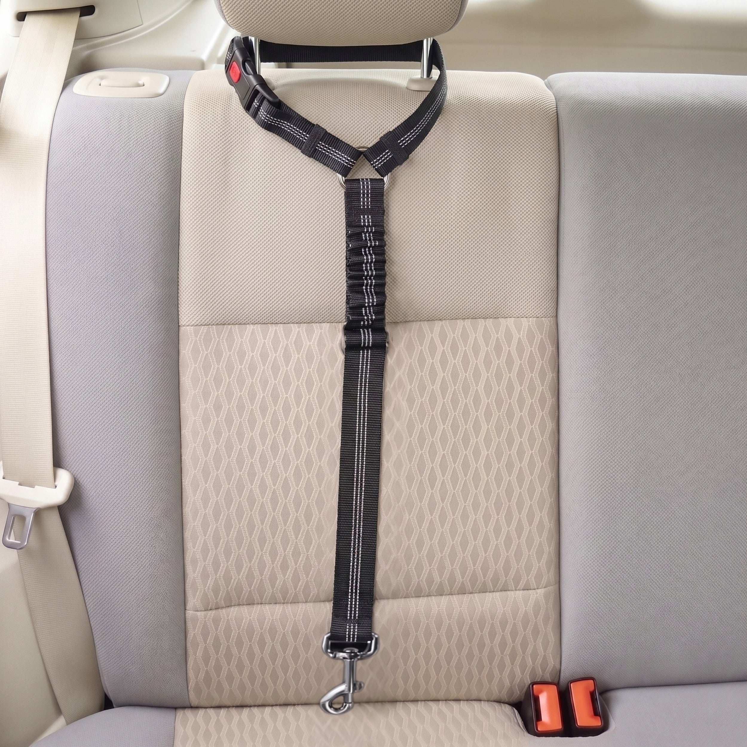 DOG SEAT BELT FOR CAR STRONG LANYARD FOR REFLECTIVE HEADREST Packaging status original