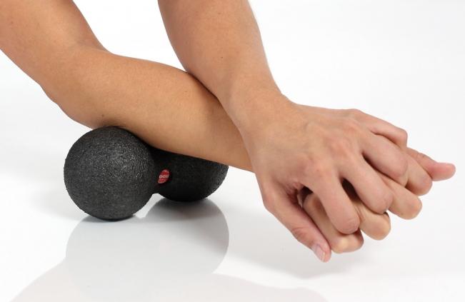 DOUBLE BALL MASSAGE BALL BLACKROLL DUO Kind double massage ball