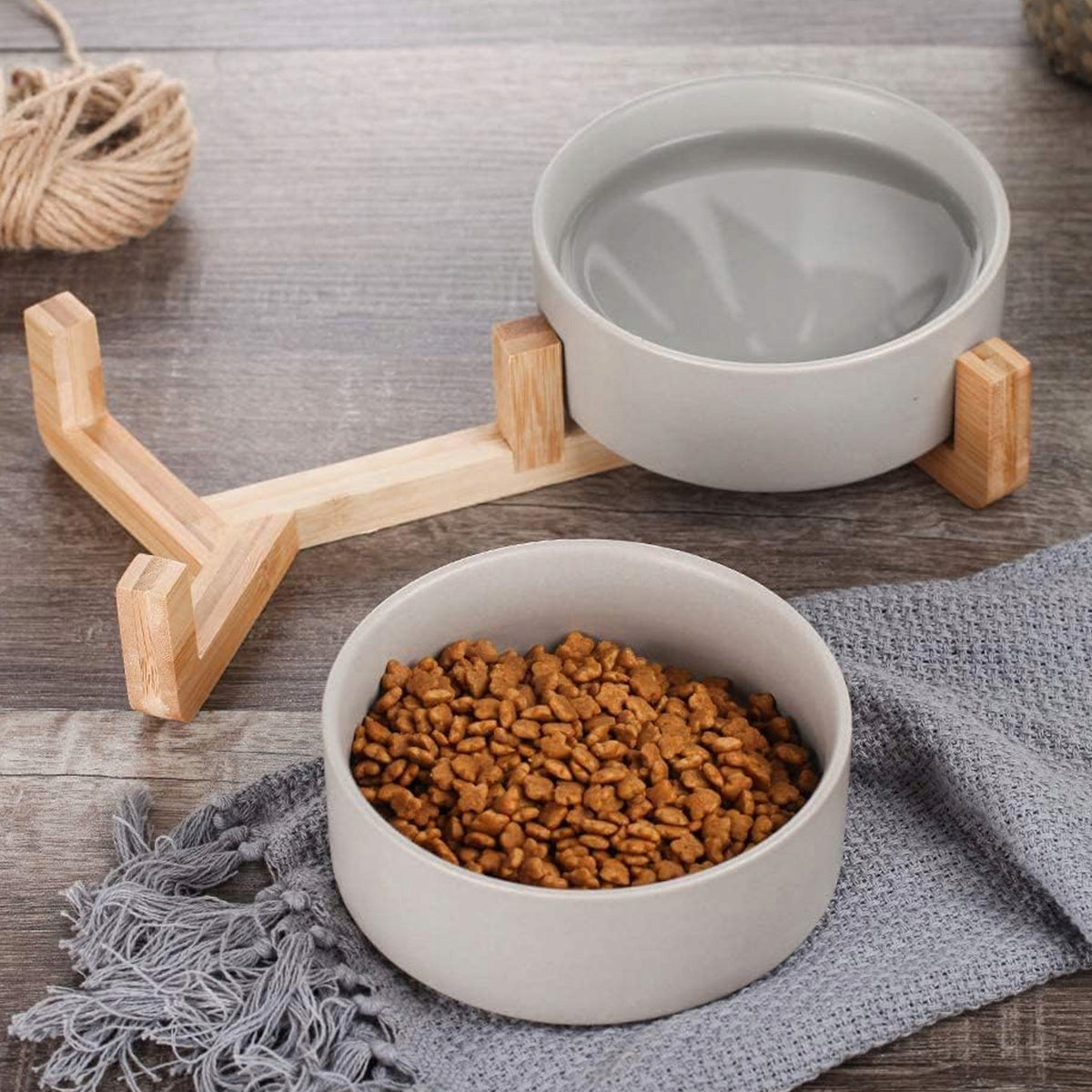 DOUBLE CERAMIC BOWL FOR DOG AND CAT 2 BOWLS WOODEN BASE 2x400ml Brand Mersjo