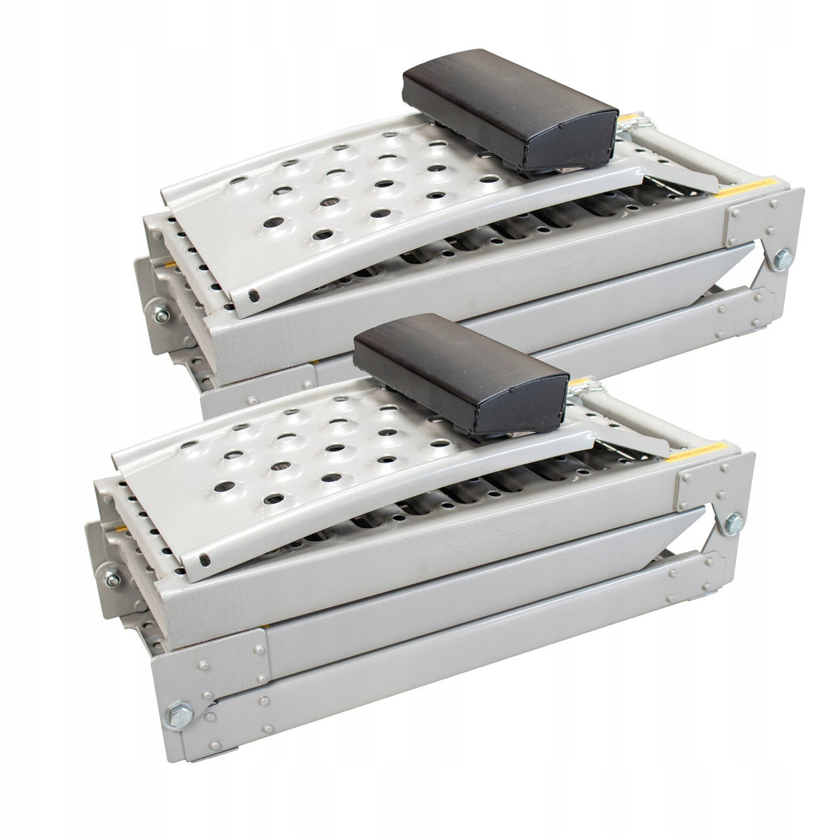 DRIVEWAY RAMP SK2667 2el steel folding ramps Brand TC Technic