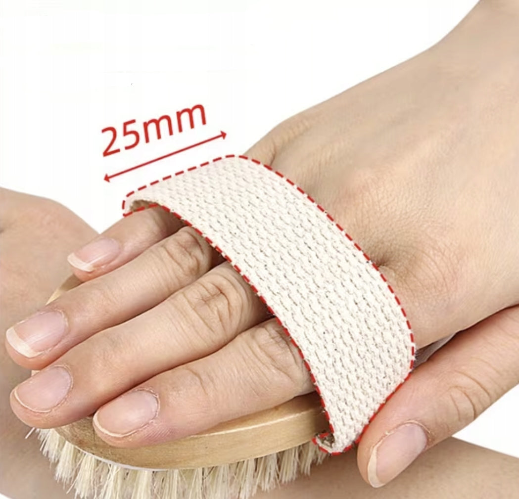DRY AND WET BODY MASSAGE BRUSH WITH NATURAL HANDLE Brand no brand