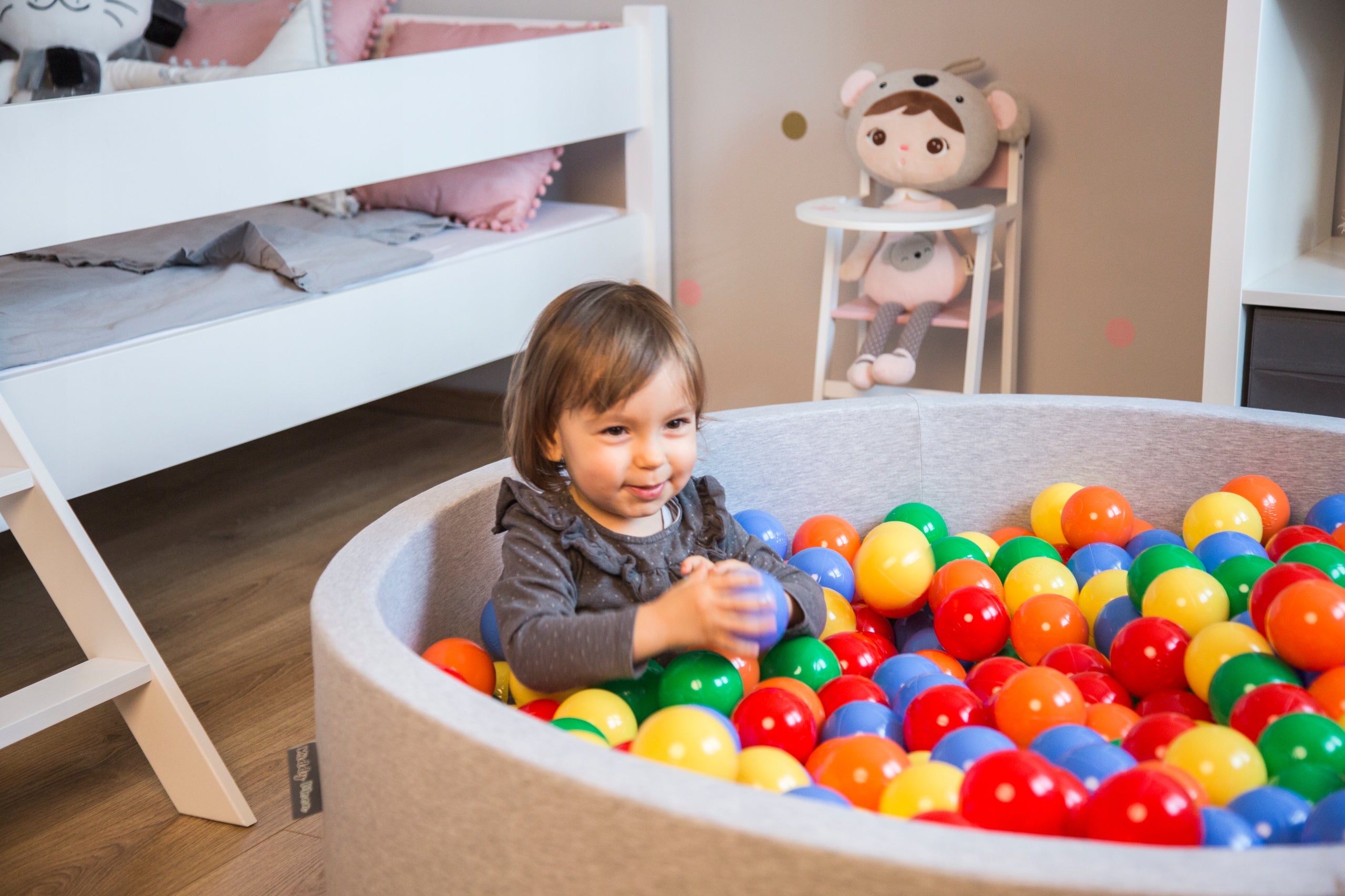 DRY POOL LARGE 120x30 round 300 balls dark grey Kid's age 12＋ months