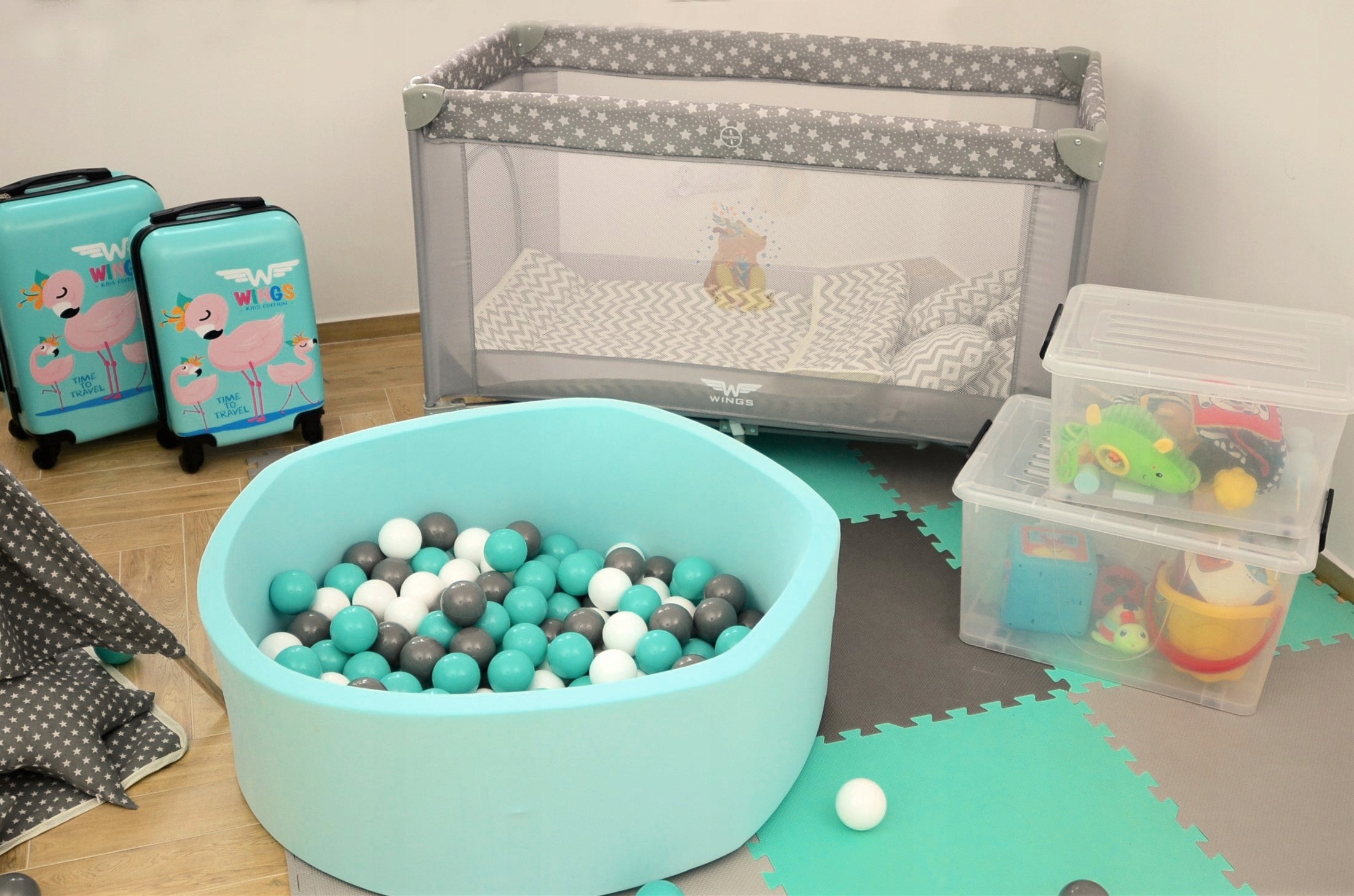 DRY POOL with BALLS Soft playpen for children 90x30 EAN (GTIN) 5903707824168