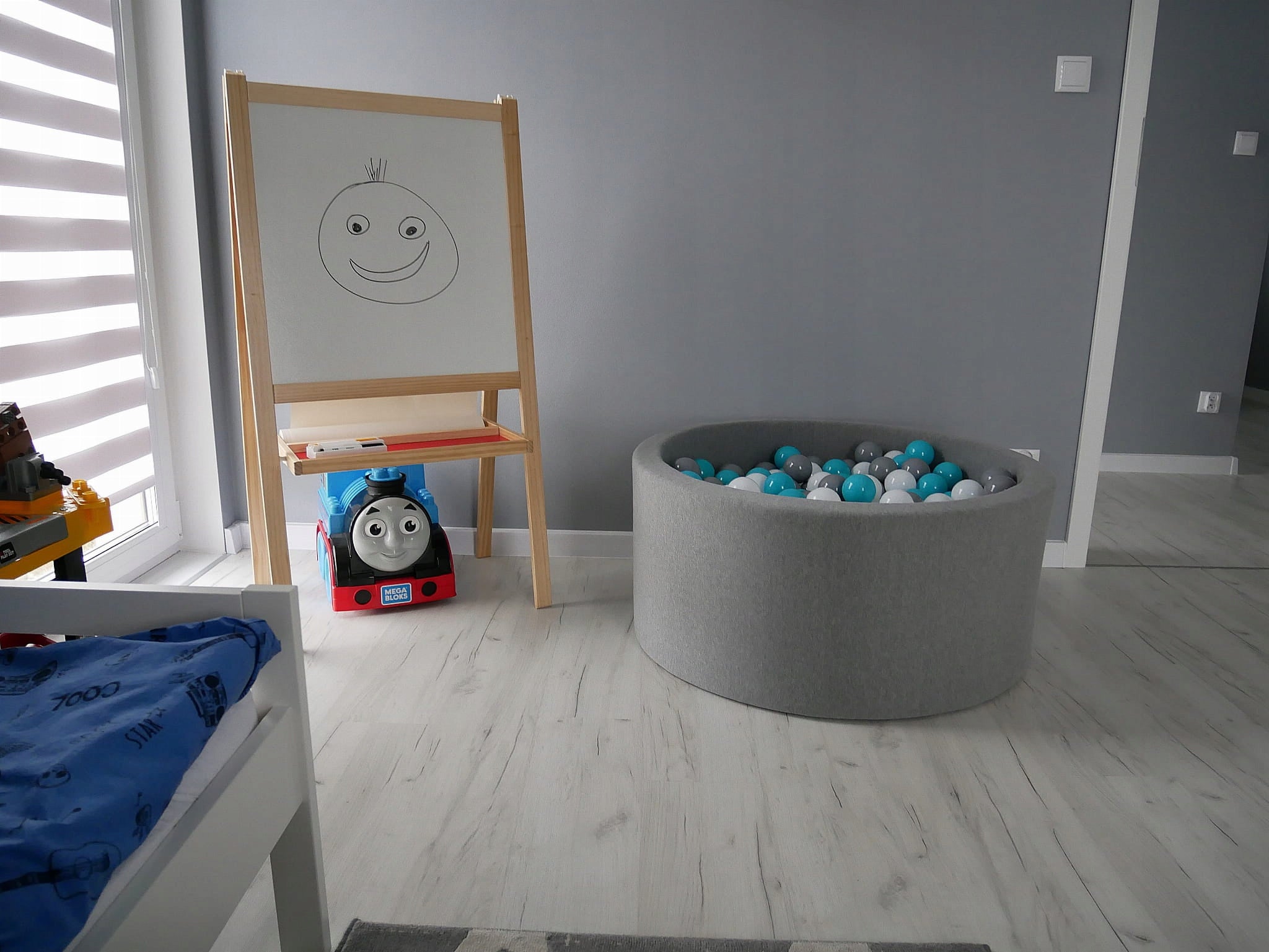 DRY POOL without balls PLAYPEN for children 90x30cm round grey Gender boys girls