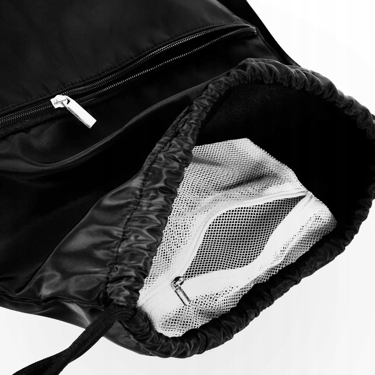 DURABLE ELASTIC BACKPACK GYM PUNCHING BAG - GymBeam Brand GymBeam