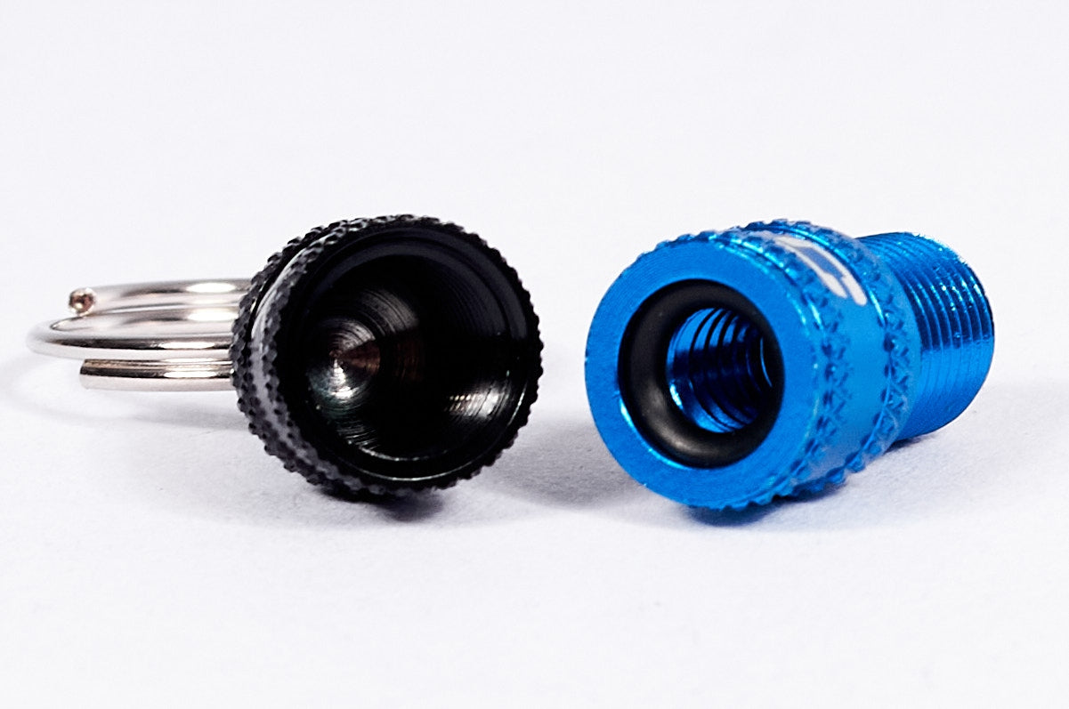 DV/SV to AV Adapter with Keychain XLC PU-X07 / Blue Brand XLC