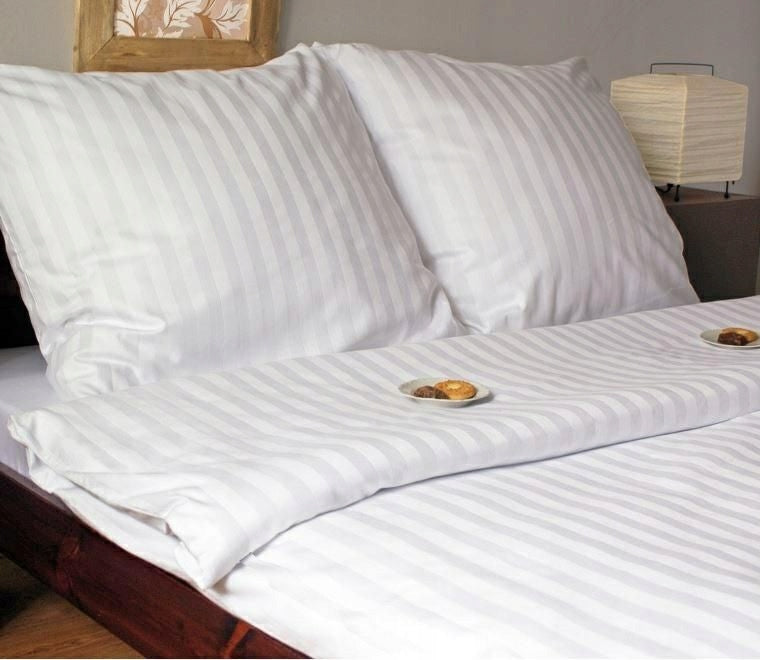 Damask bedding 140x200 Tivoli white stripes 1 cm with zipper 140 g/m2