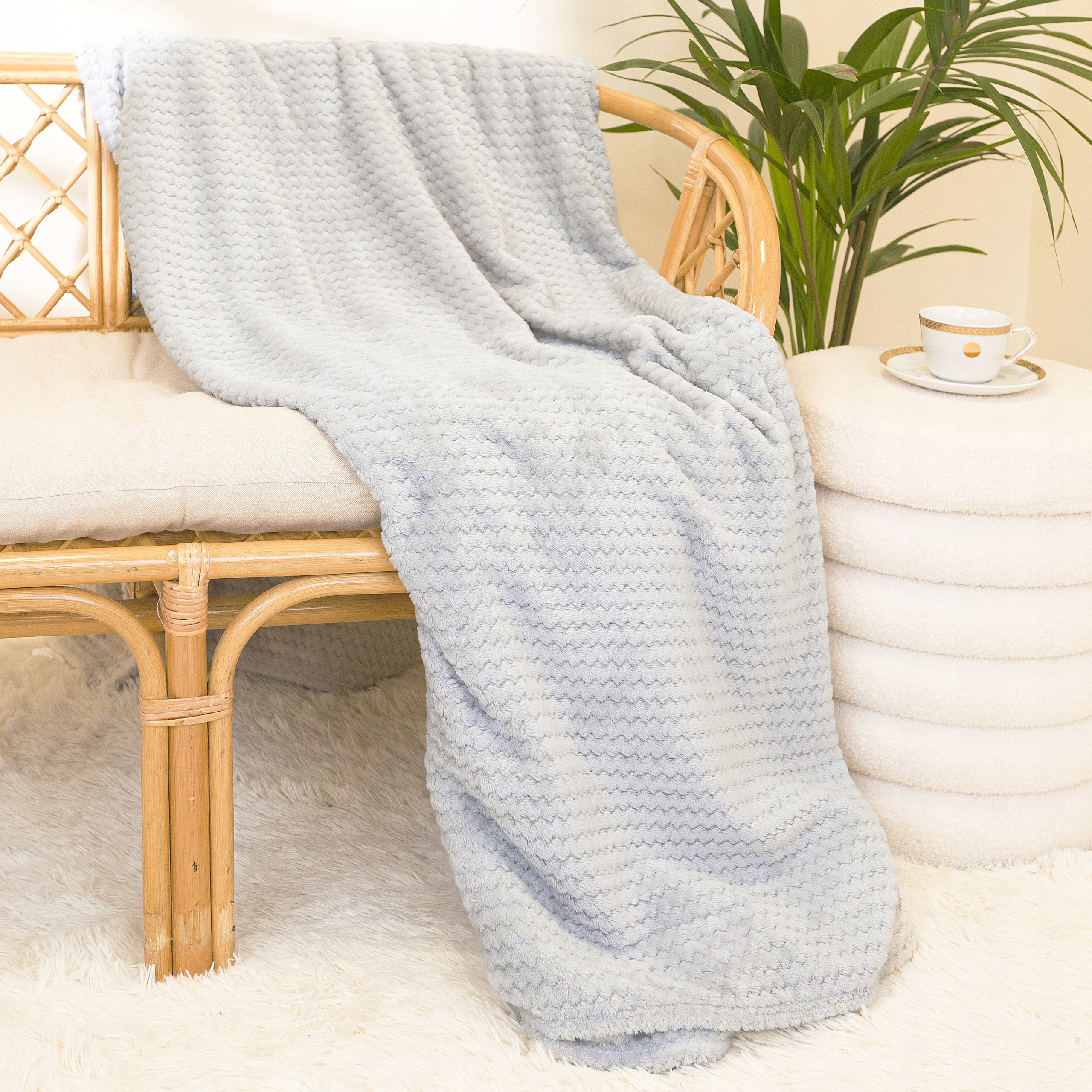 Decorative blanket soft fluffy bedspread sofa 160x200 cm Manufacturer code Koc LUGOS Dekonet