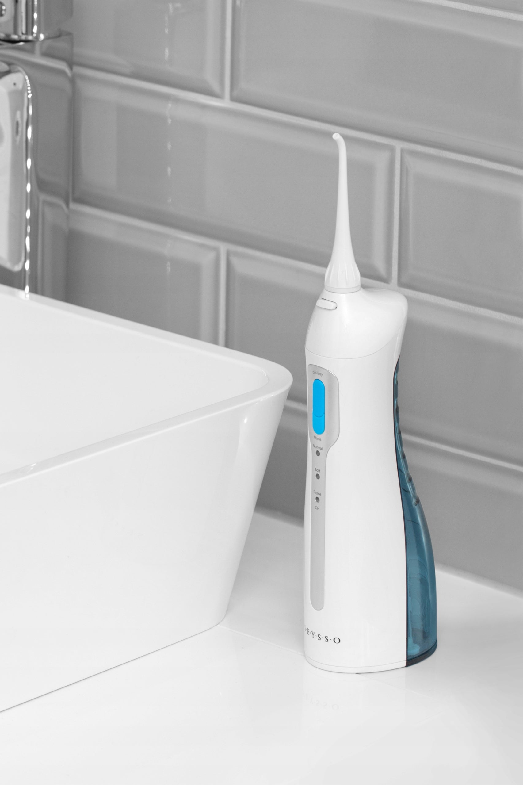 Dental irrigator SEYSSO MEDICA TRAVEL wireless for teeth Packaging status original