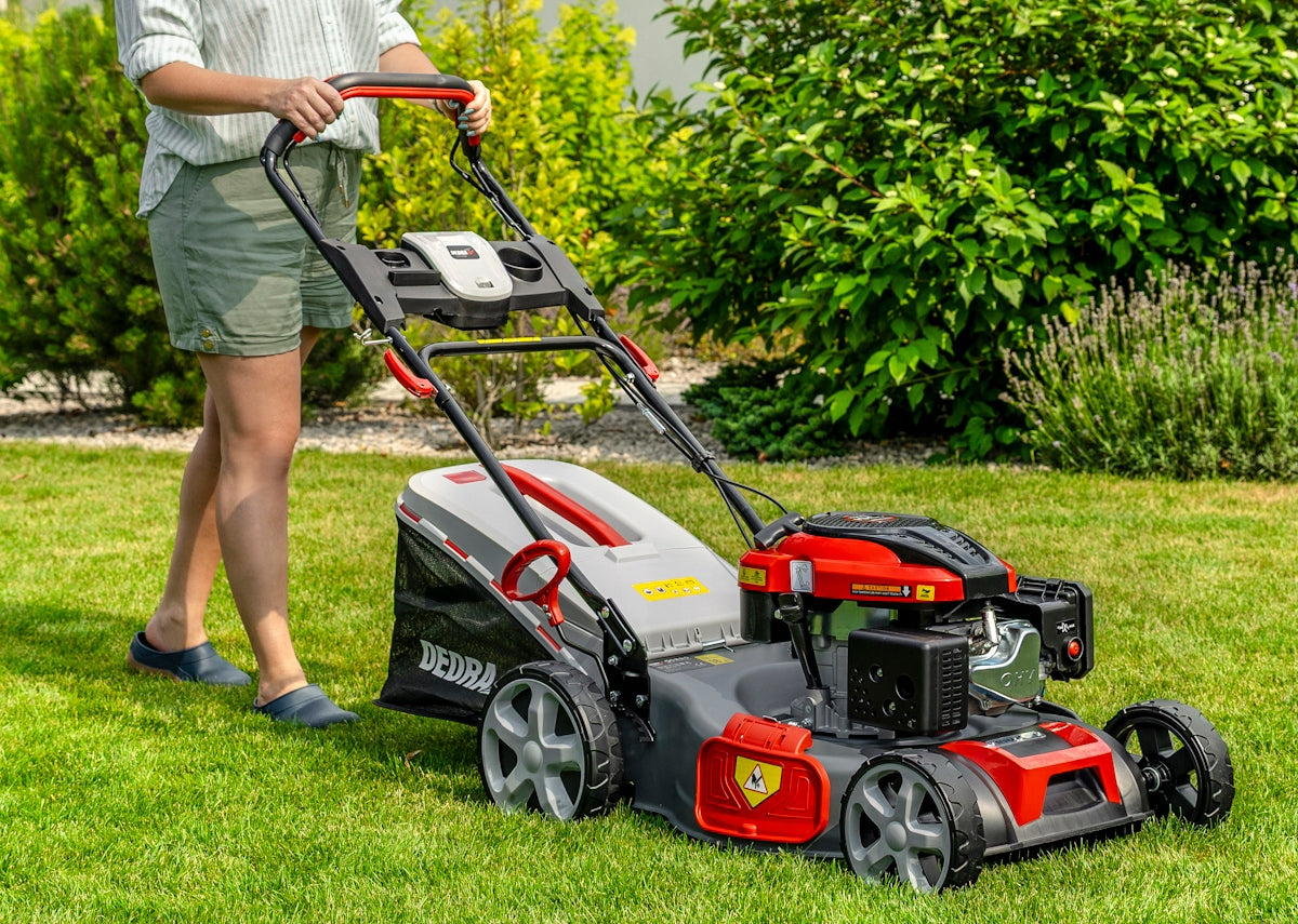 Diesel mower with GT drive Mulching 51cm 196 cm³ 3,5kW LONCIN DEDRA Model Kosiarka Spalinowa 51cm z przekładnią GT z napędem