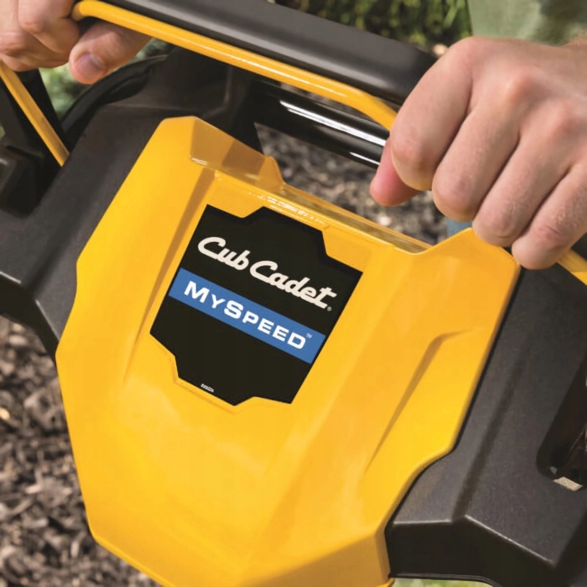 Diesel mower with drive 2,8 HP 46 cm 60 L Cub Cadet LM3 CRC46S + oil Manufacturer code 12BBTVSC603