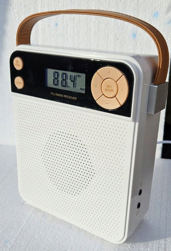 Digital Radio Tchibo 322842 FM AUX LEATHER RETRO Manufacturer code 332842