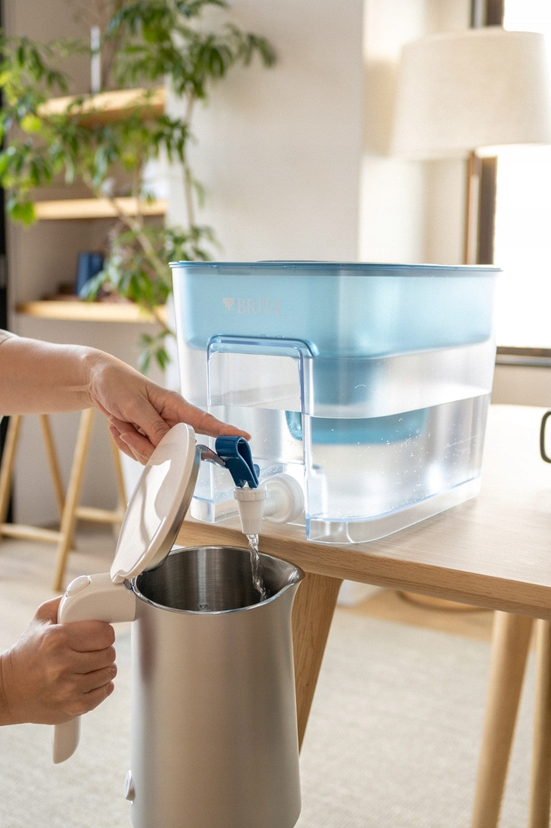 Distributor filter jug BRITA Flow 8,2l + water filter MAXTRA PRO Total capacity 8.2 l