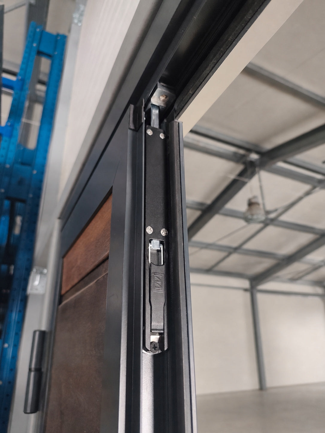 Double-leaf aluminum garage door swinging to wing centimeter Height 100 cm
